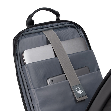 QUALO plecak sztywny wodoodporny  15,6' czarny QPS-W-BZ-01